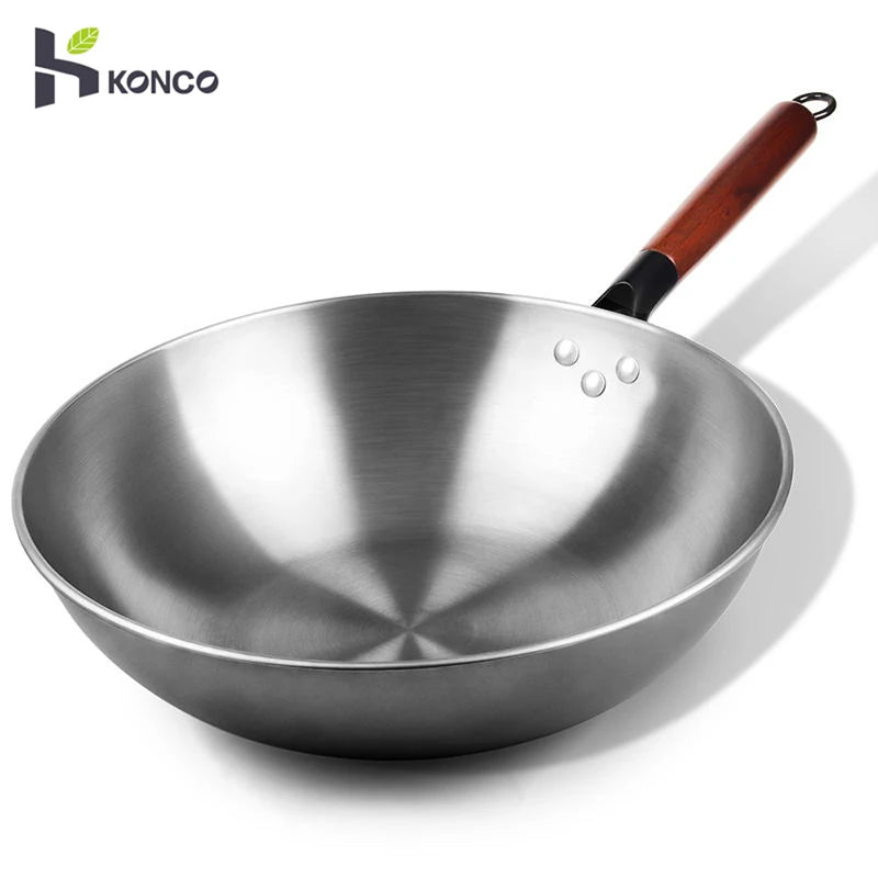 Cast Iron Wok Chinese Traditional Iron Woks 30/32/34cm Flat Bottom Wok and Stir Fry Pans with Wooden Handle Suits for all Stoves